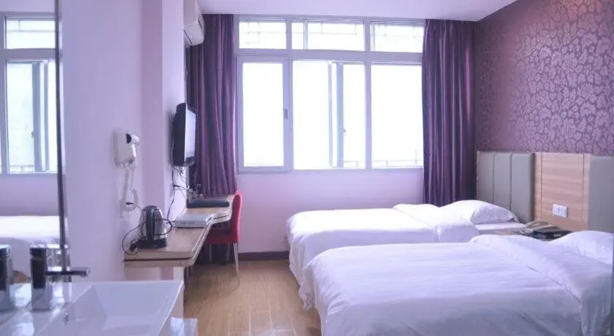 Yangshuo Harbour View Hotel