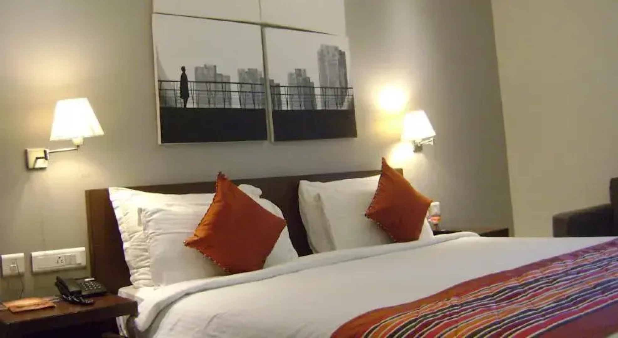 Summit Airport Hotel & Spa