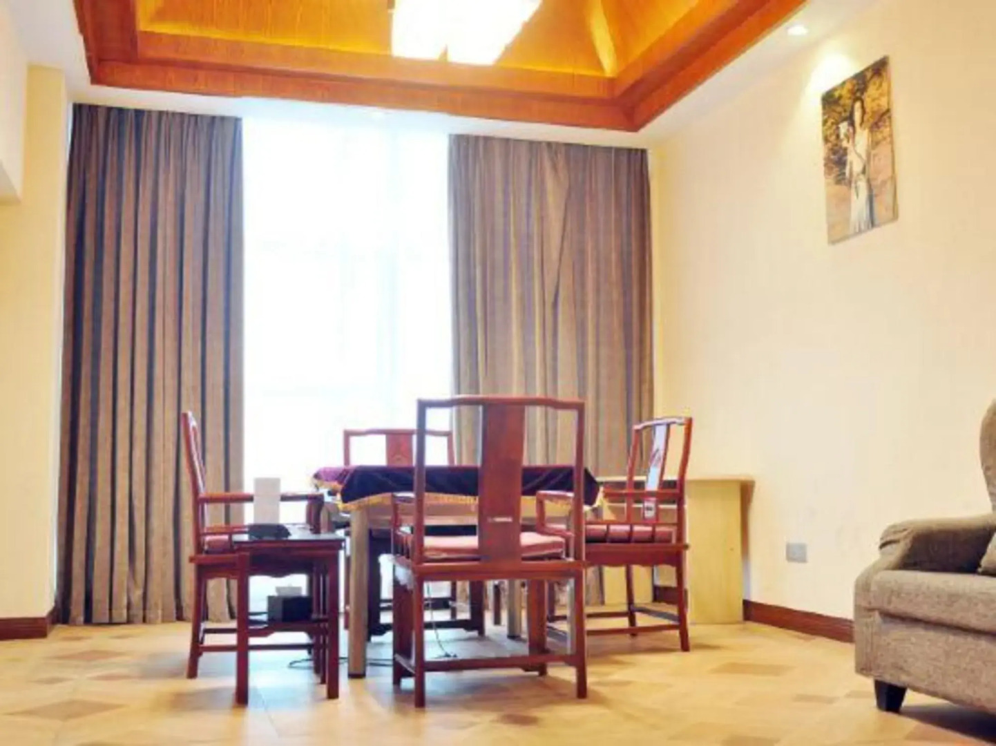 Dongtai Hotel (Guangyuan Lizhou East Road, Aoti Center)