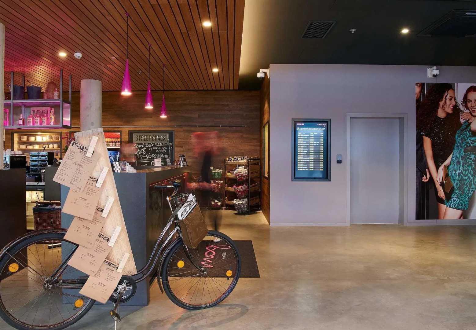 MOXY Frankfurt Eschborn