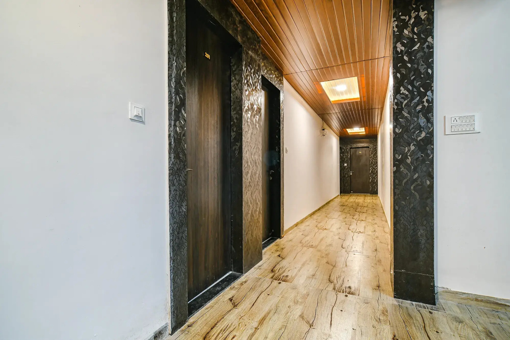 Fabhotel Celebrate Inn