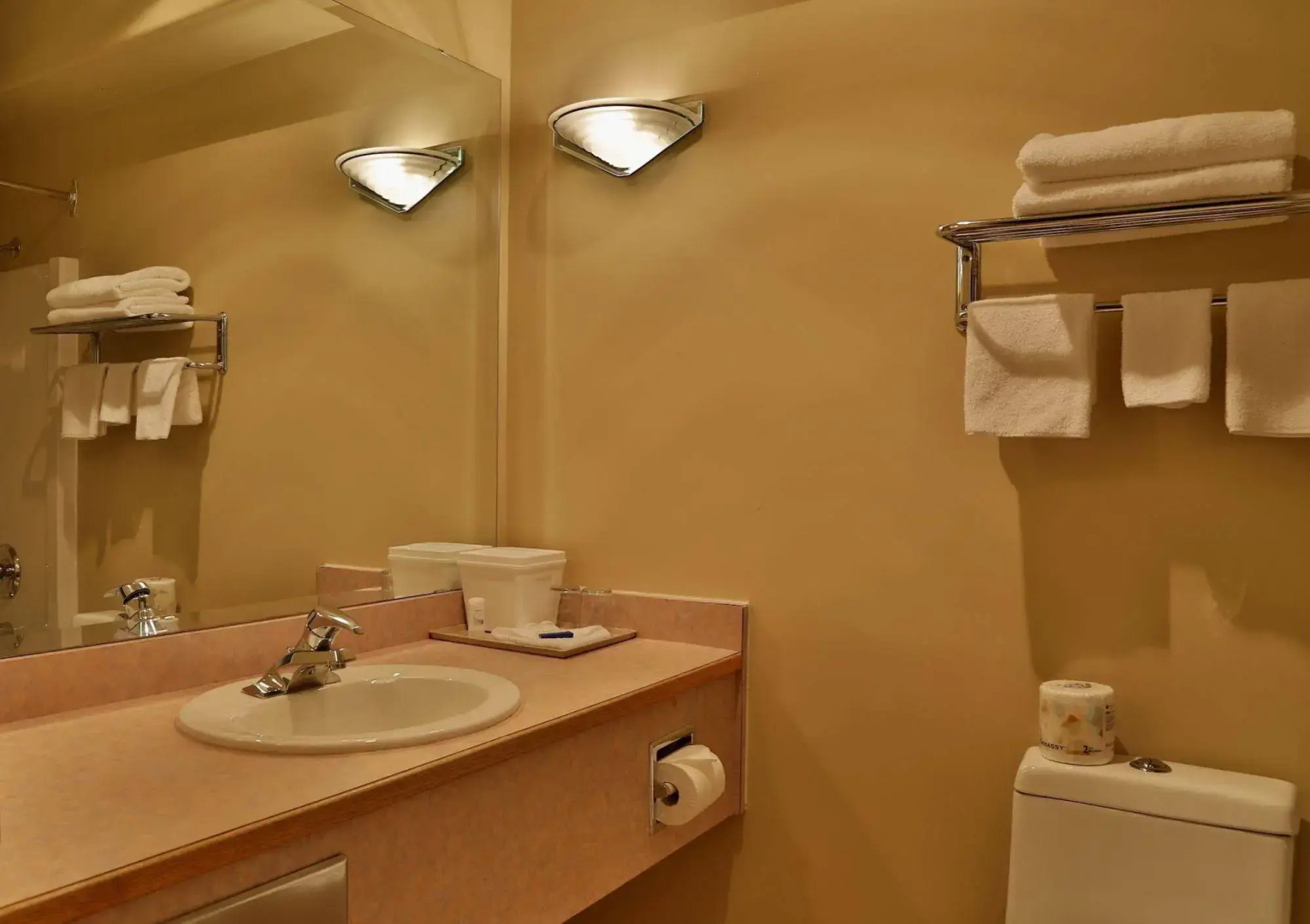 Glen Lyon Inn & Suites