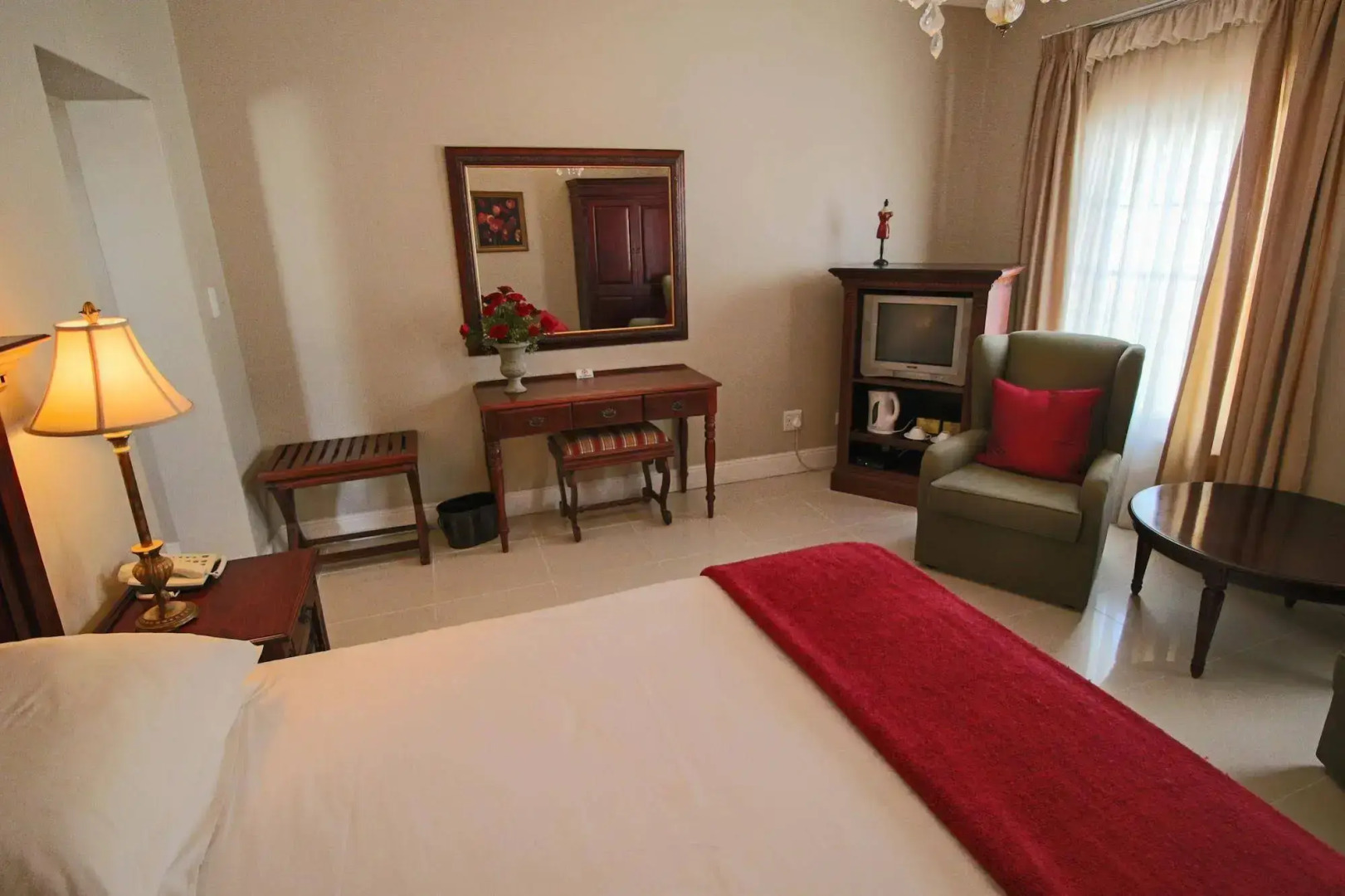 The Victorian 1906 Hotel