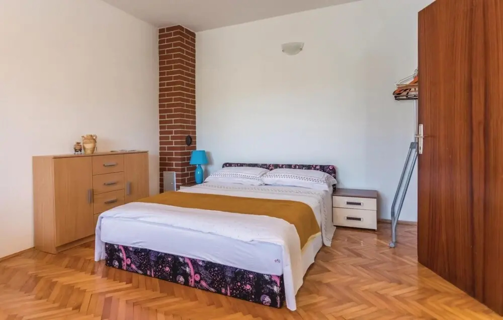 Awesome Home in Bacina With Wifi and 2 Bedrooms