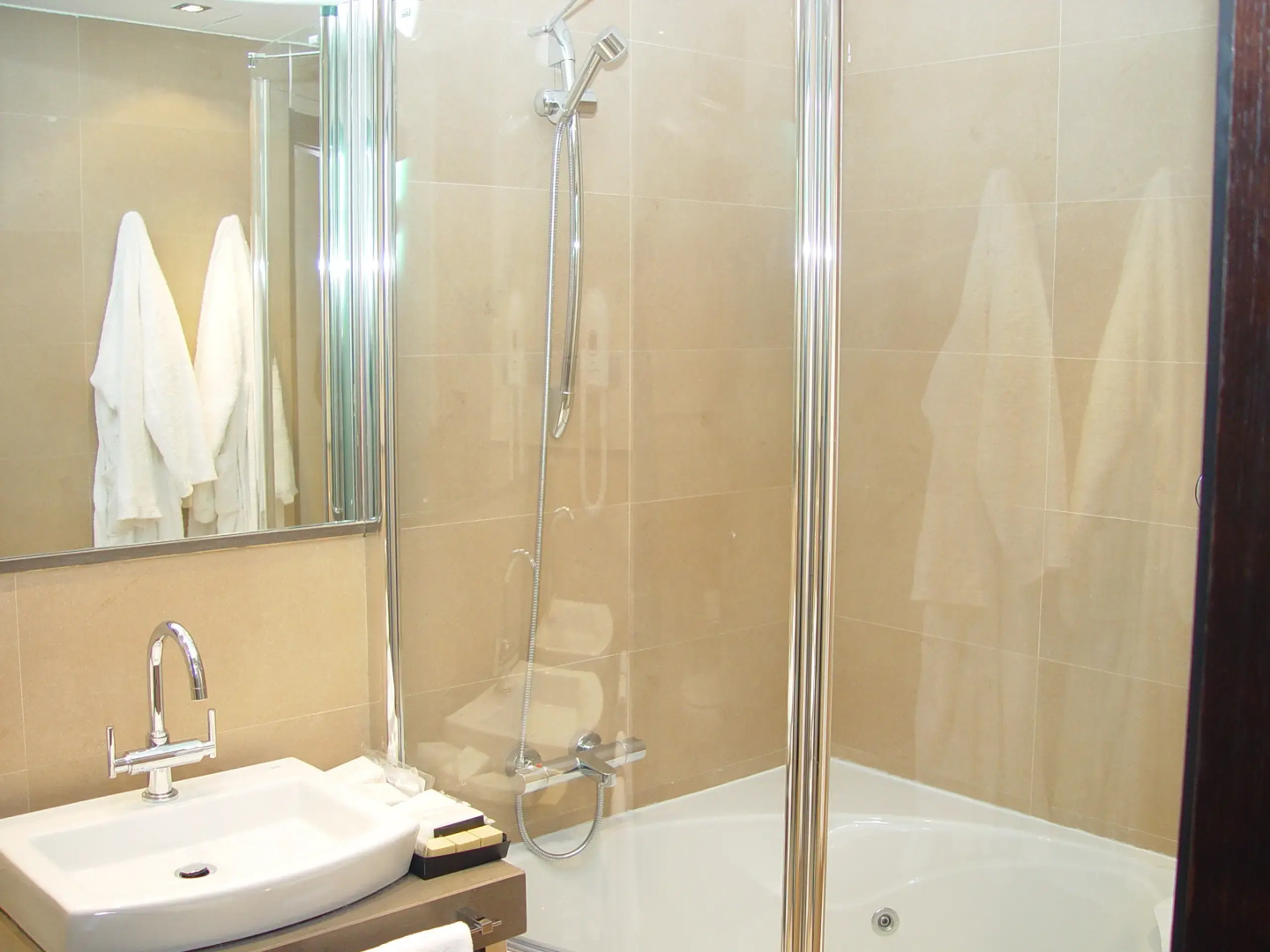 AZZ Asturias Langrehotel & Spa