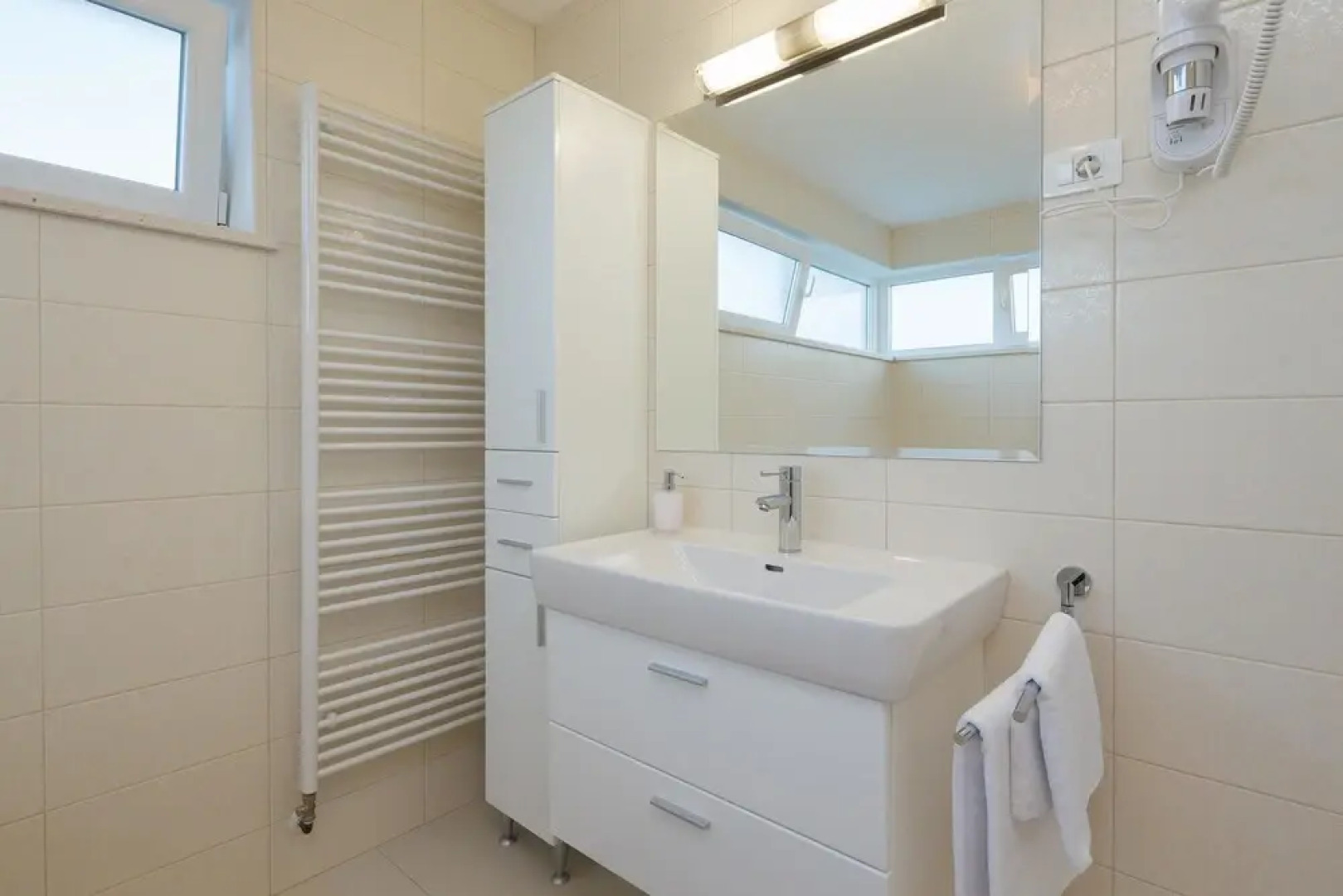 Stunning Villa Sofia With Heated Pool IN Split Hinterland