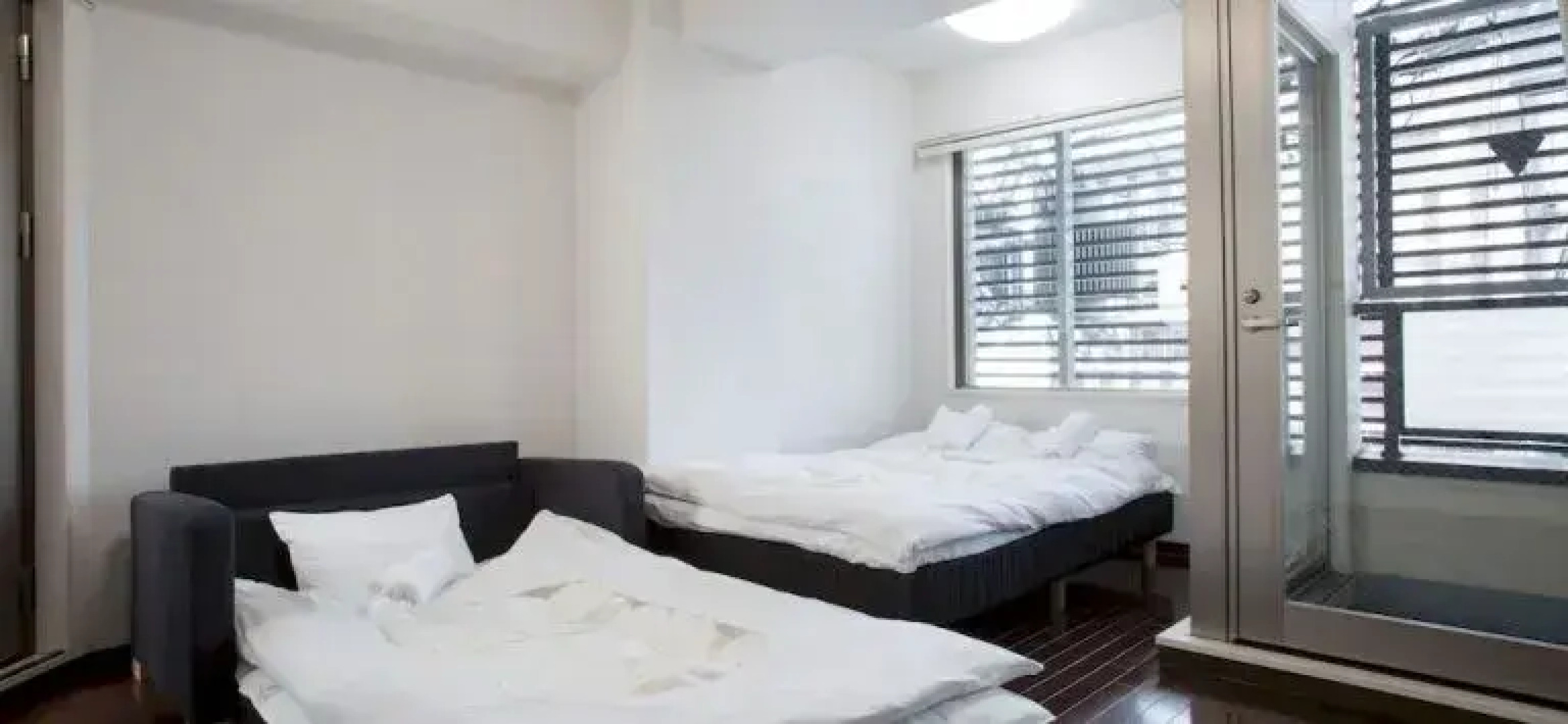 Kyoto Apartment Emblem Kyomon