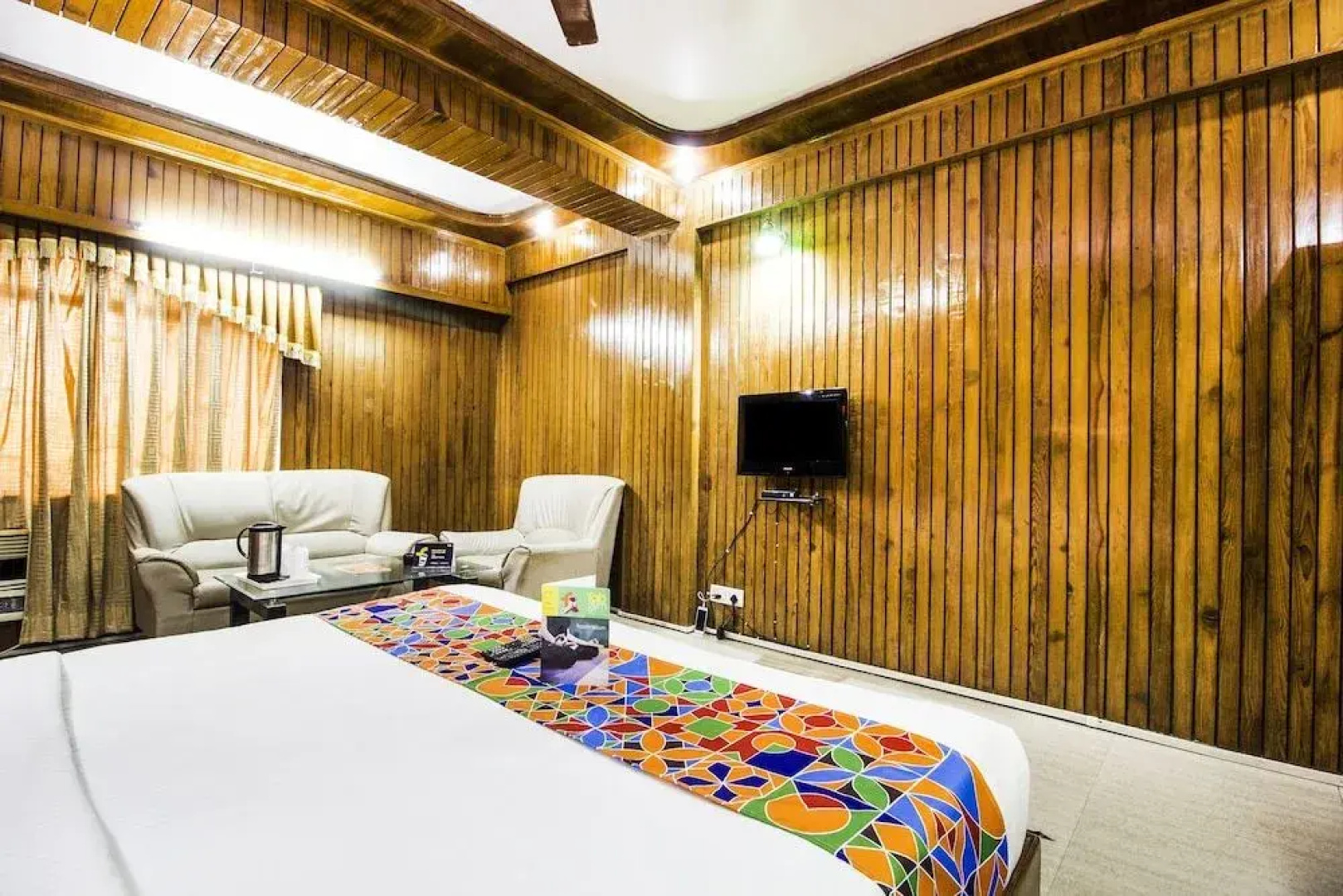 FabHotel Mayfair Inn