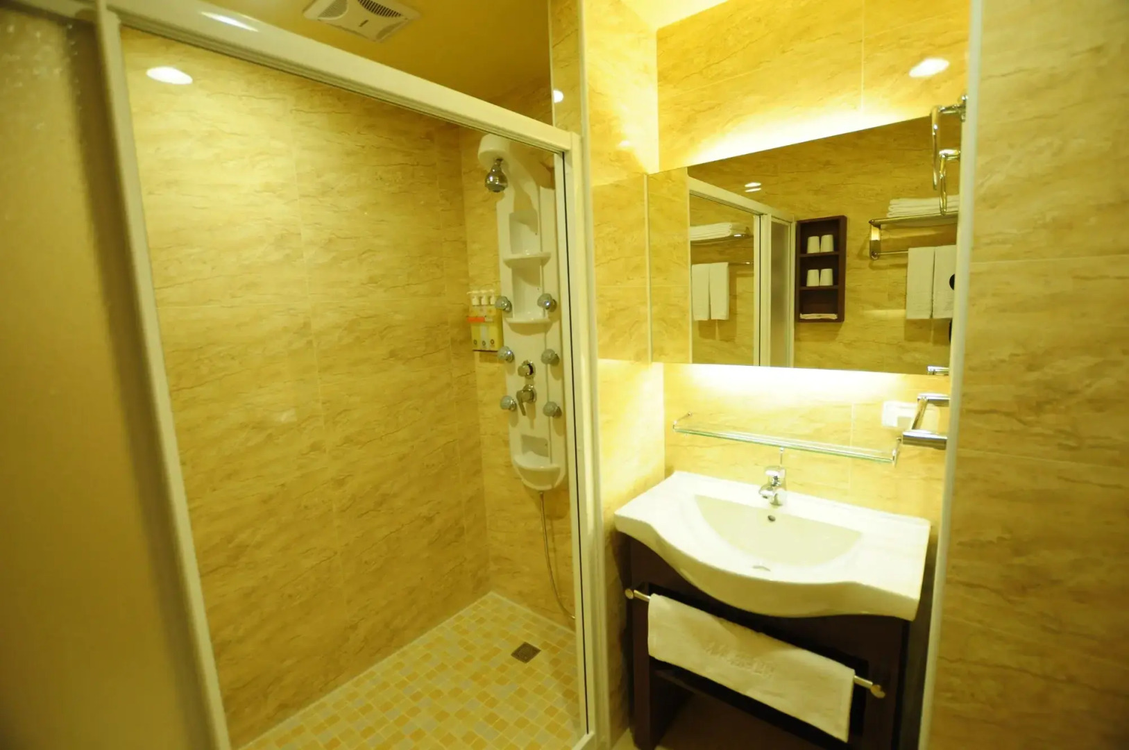 Kindness Hotel Sanduo Shopping District