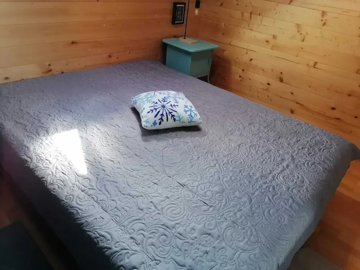 Apartment Sleeps 4 With Lake View