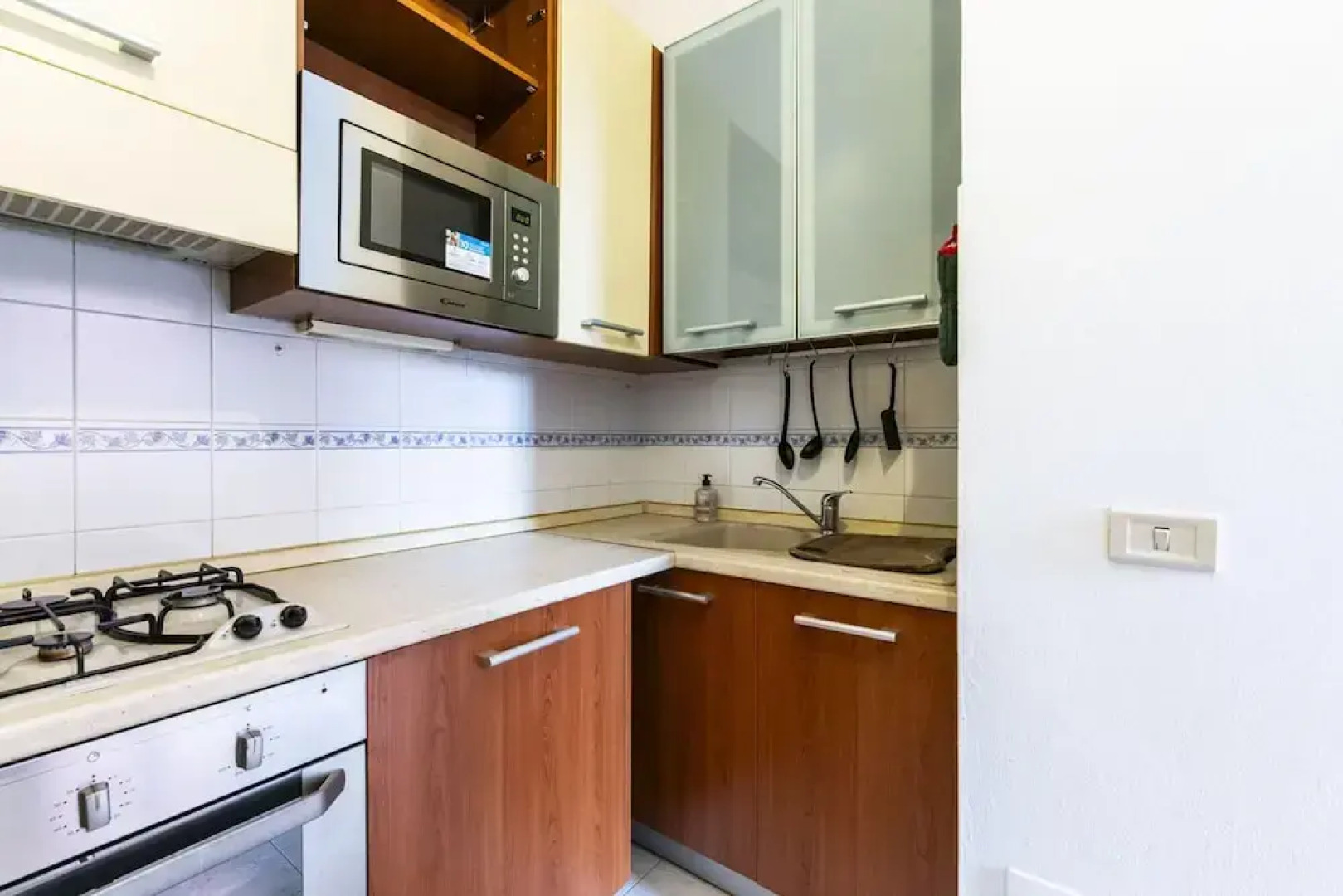 Erba 6 in Baranzate With 1 Bedrooms and 1 Bathrooms