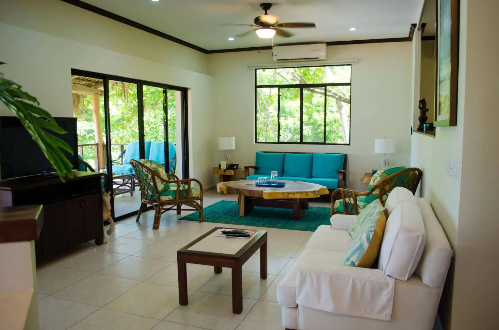 Paraiso Escondido Hotel Villas & Resort