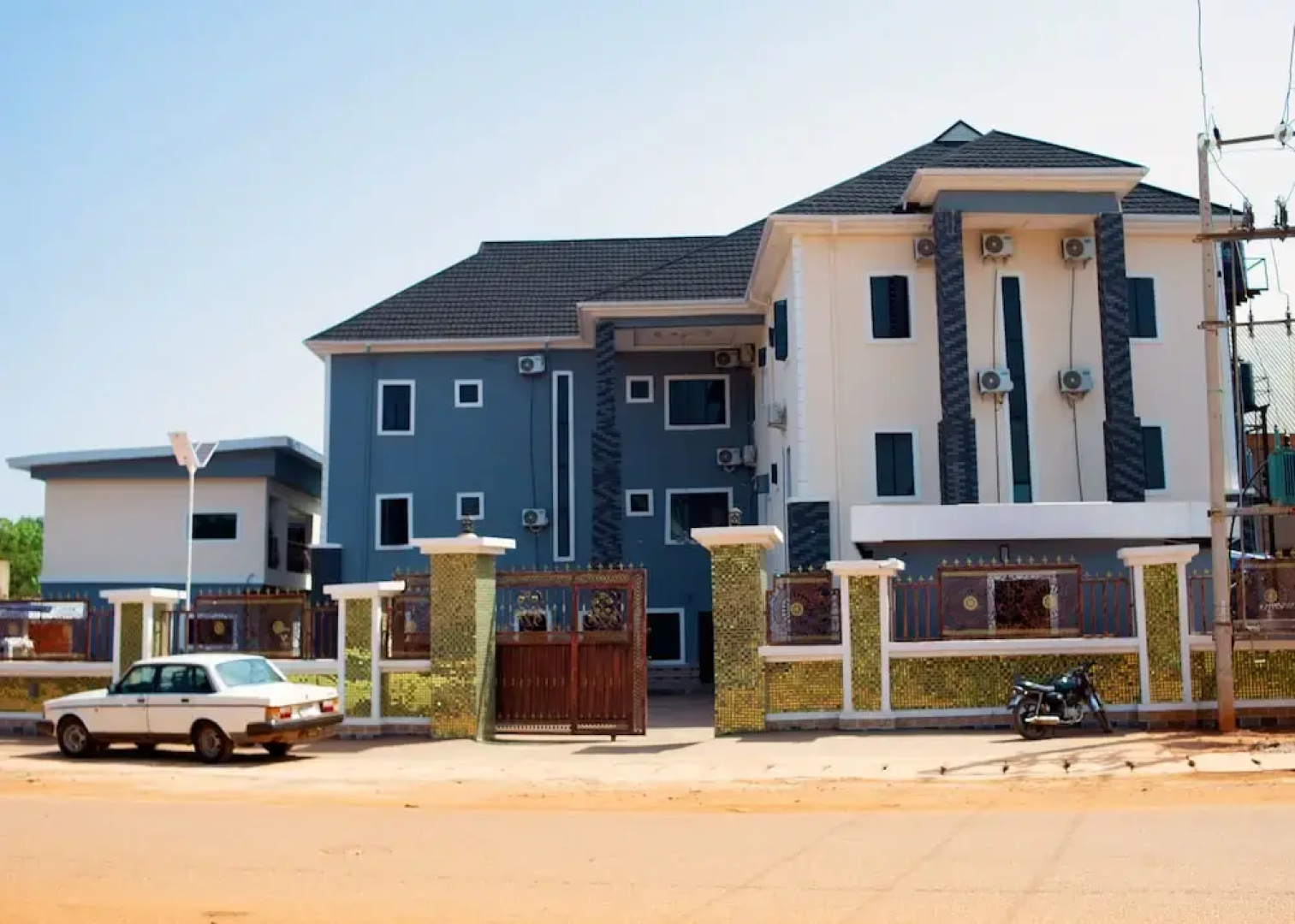 Jiksonodo Hotel and Suite