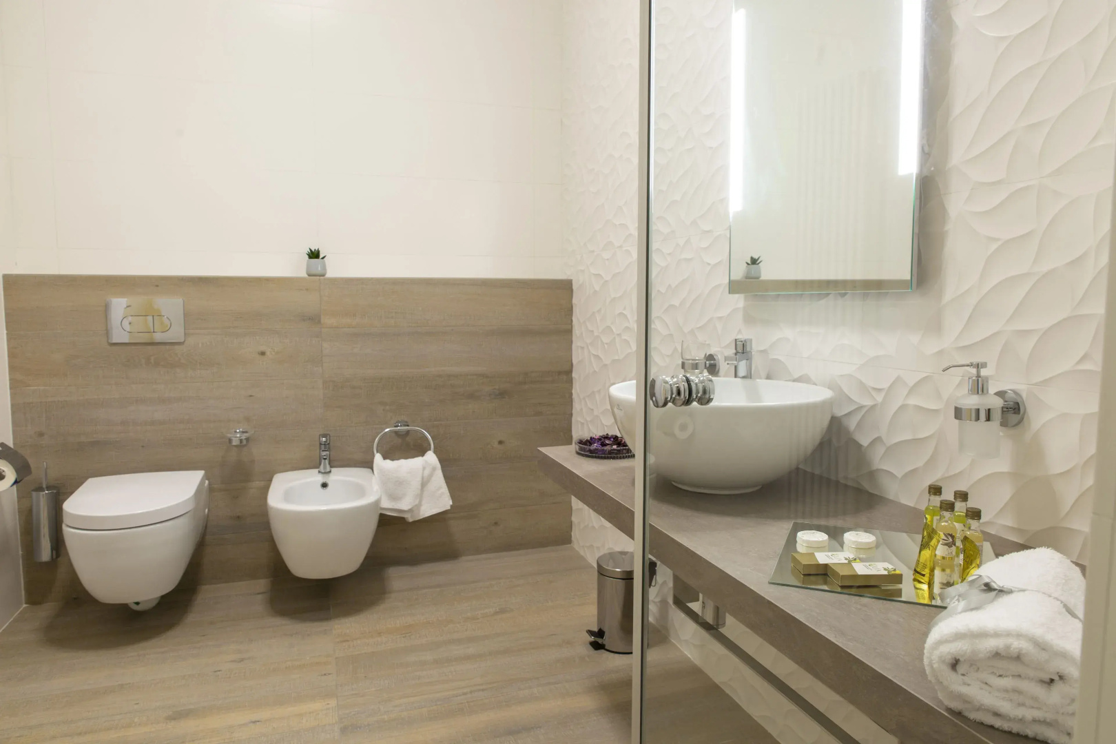 Aurum Suites