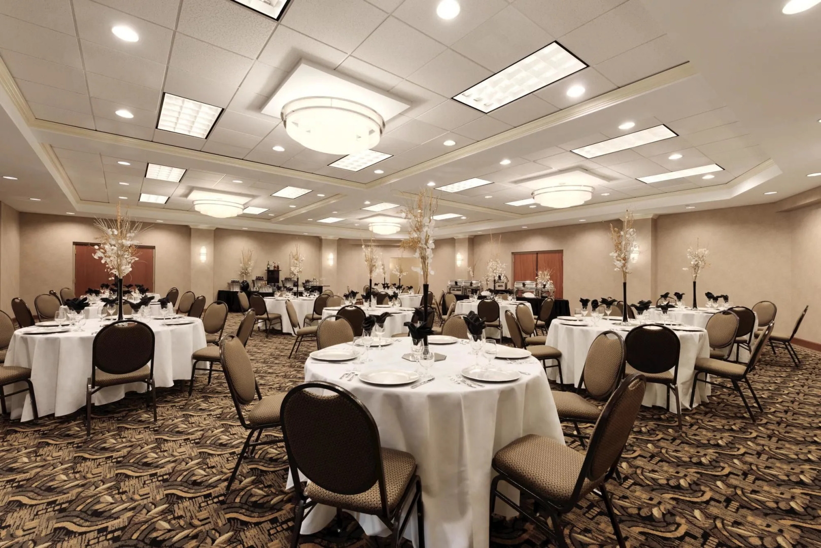 Hampton Inn & Suites Kansas City-Country Club Plaza