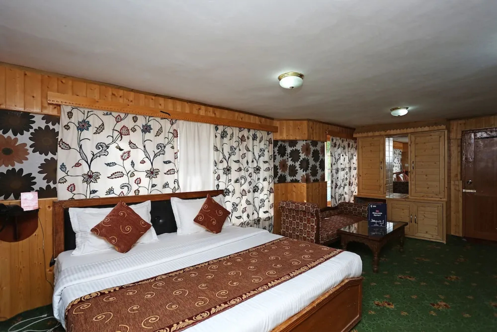 OYO 9084 Hotel Tourist Palace