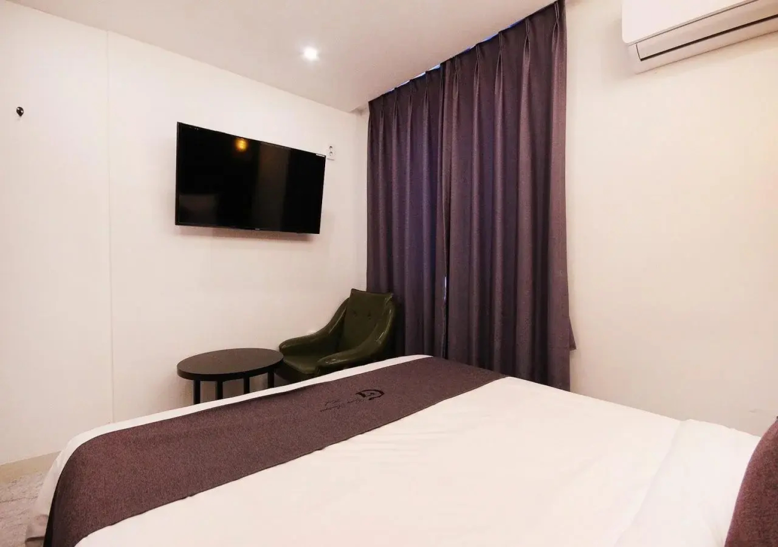 Gray Motel