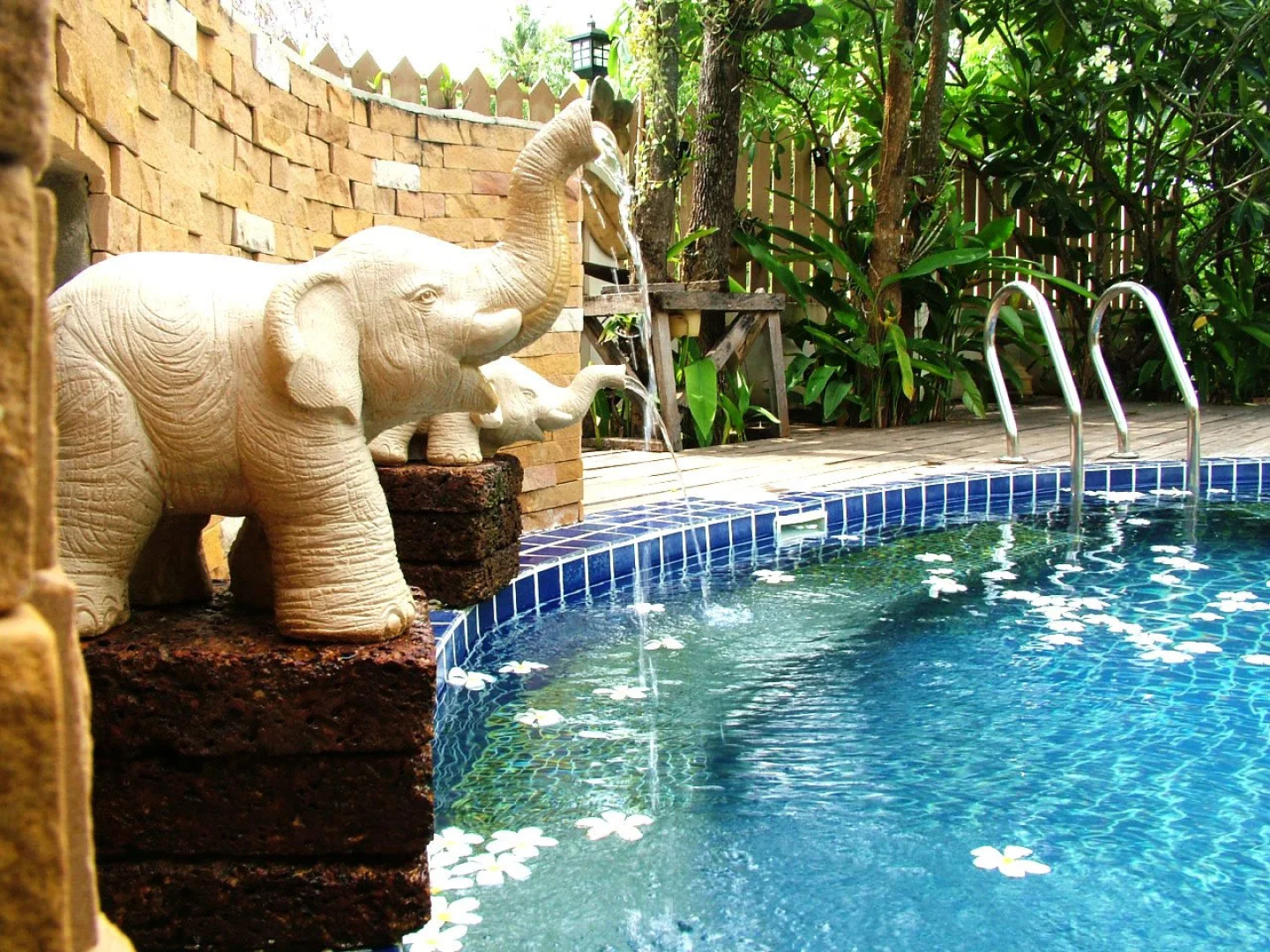 River Resort & Spa