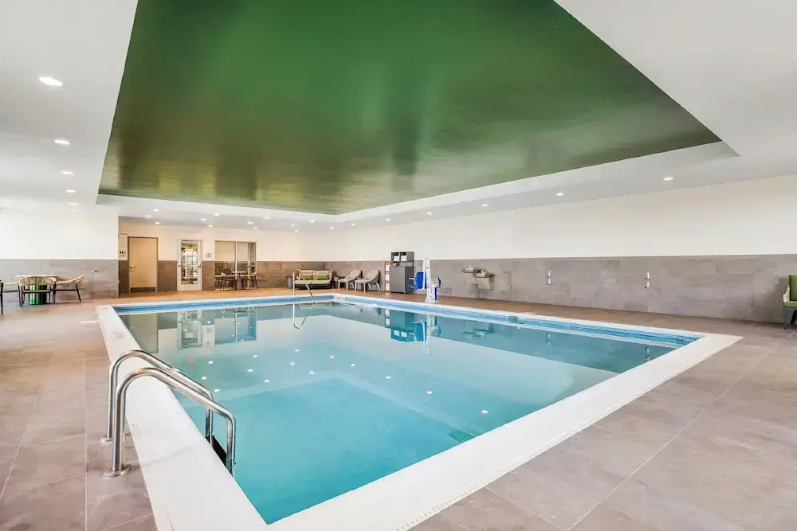 Home2 Suites Hilton Aurora Medical Center