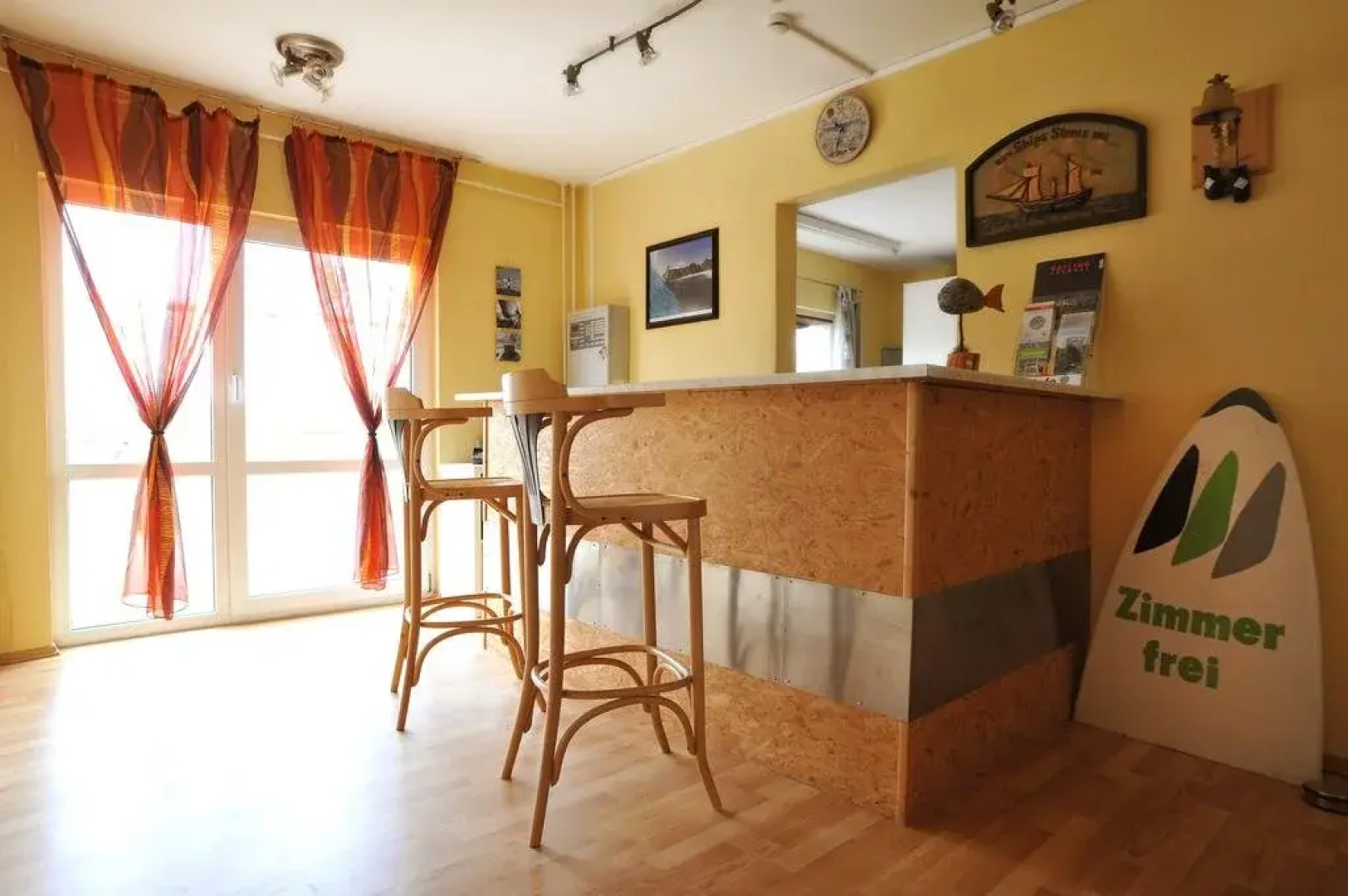 NoHotel Hostel
