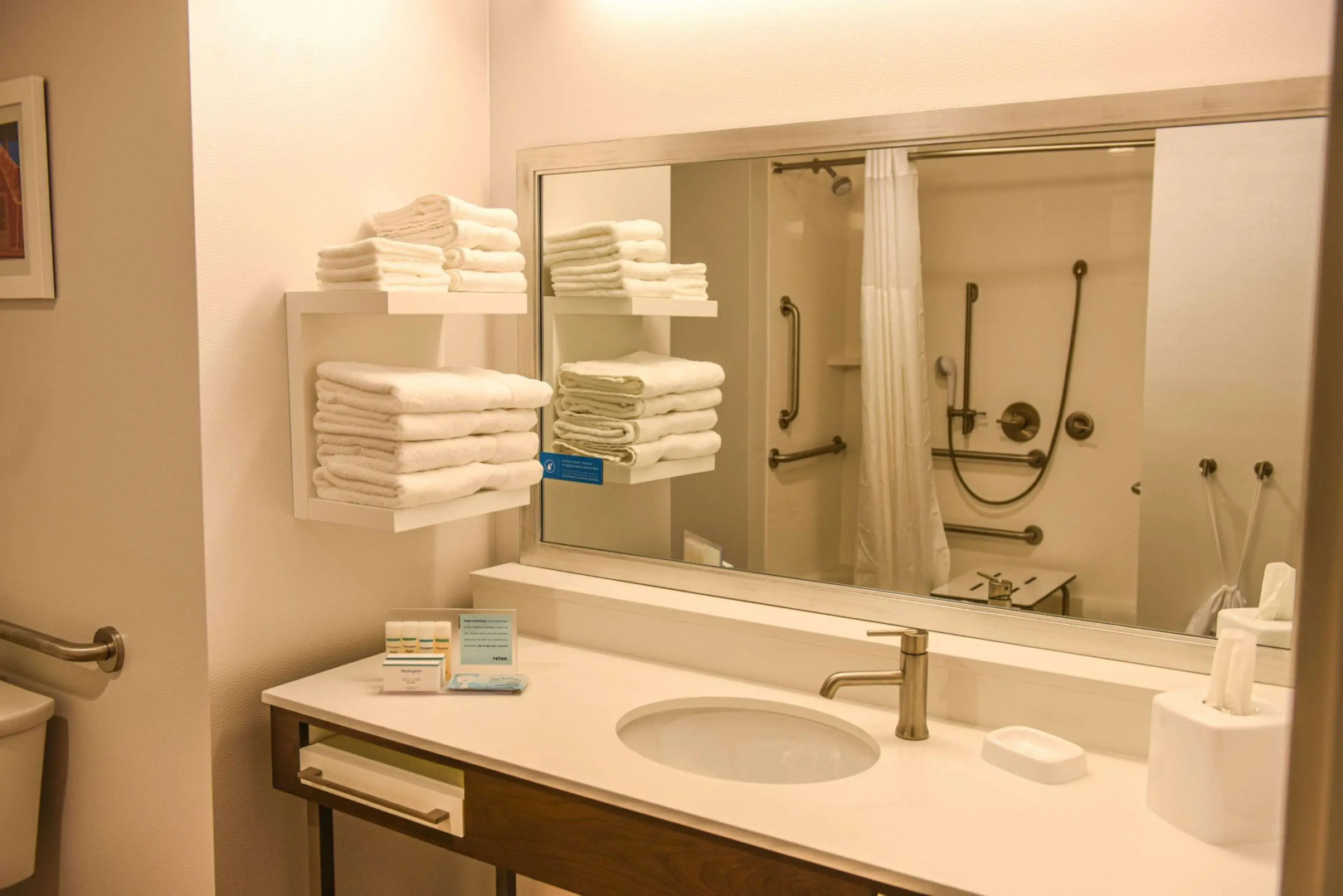 Hampton Inn & Suites Lenoir