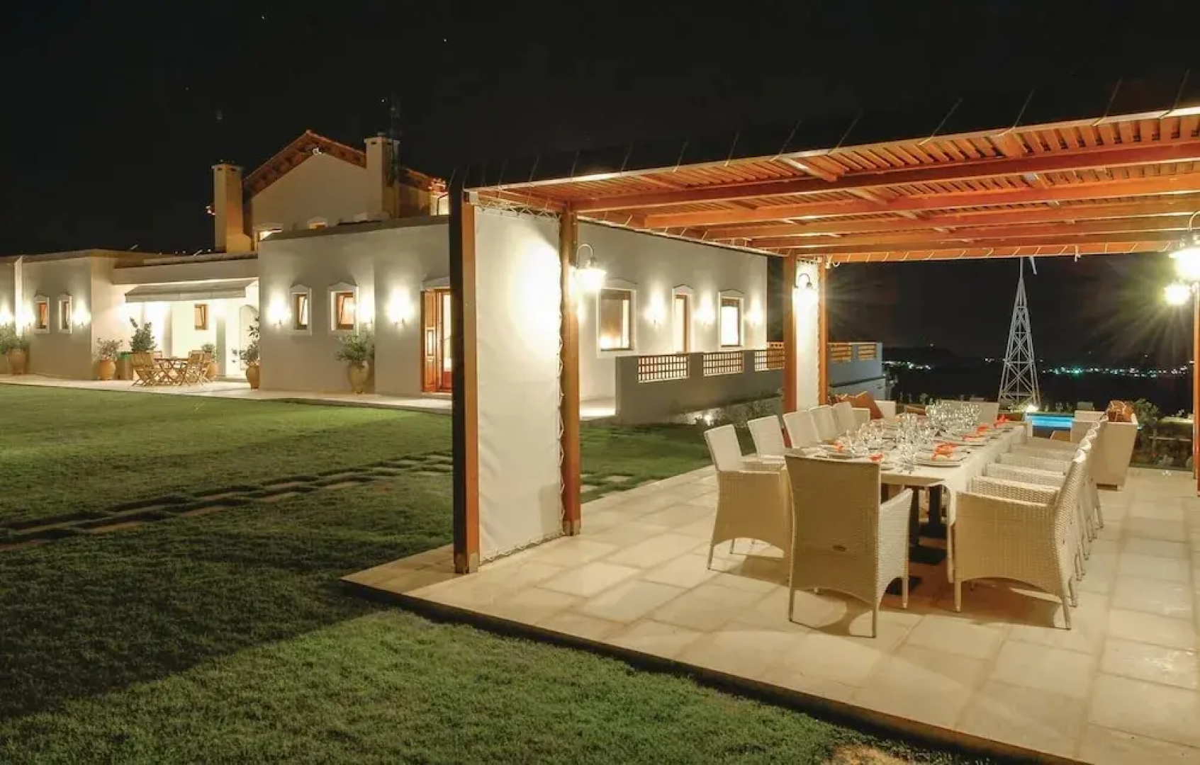 Stunning Home in Houdetsi,heraklio With 6 Bedrooms, Internet and Outdoor Swimming Pool