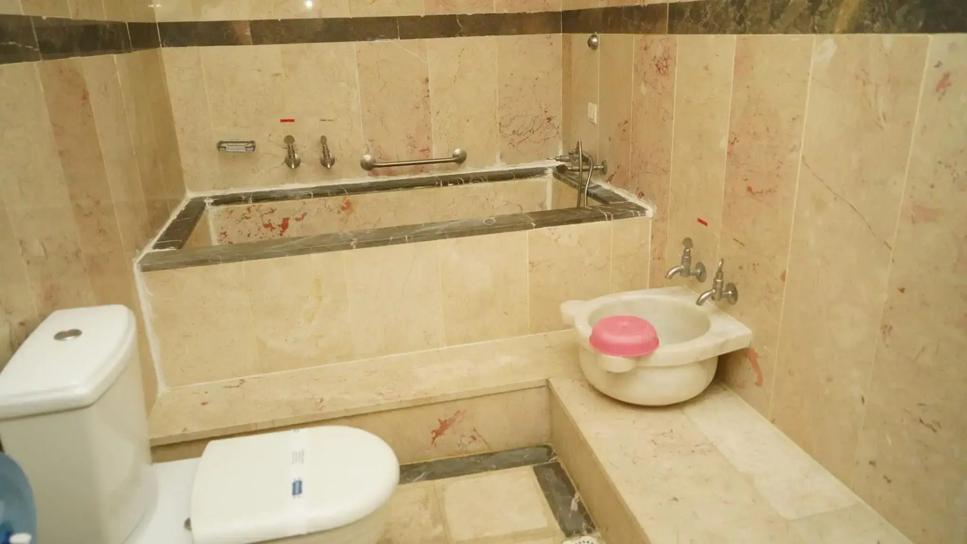 Afrodit Termal Hotel / Gure