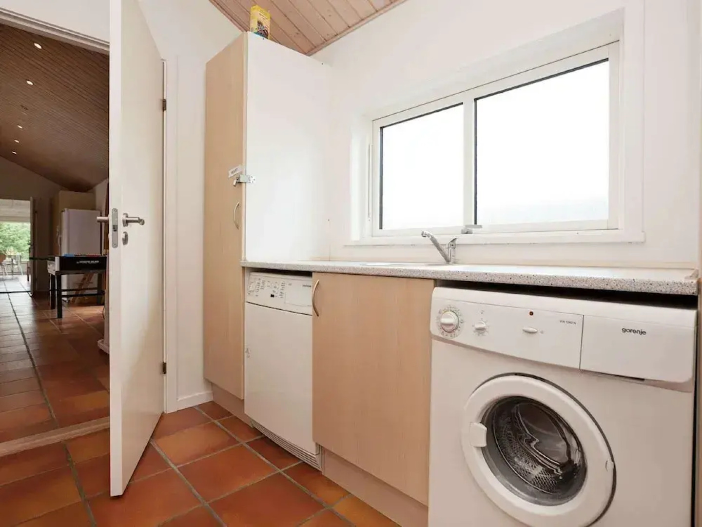 Rustic Holiday Home in Ebeltoft with Hot Tub