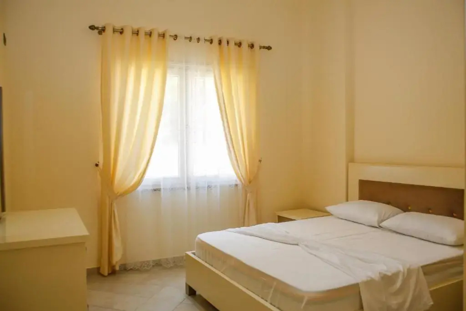 Luxury Apartments Golem