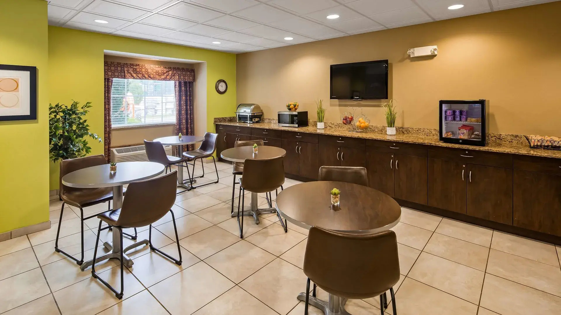 SureStay Plus Hotel by Best Western Buckhannon
