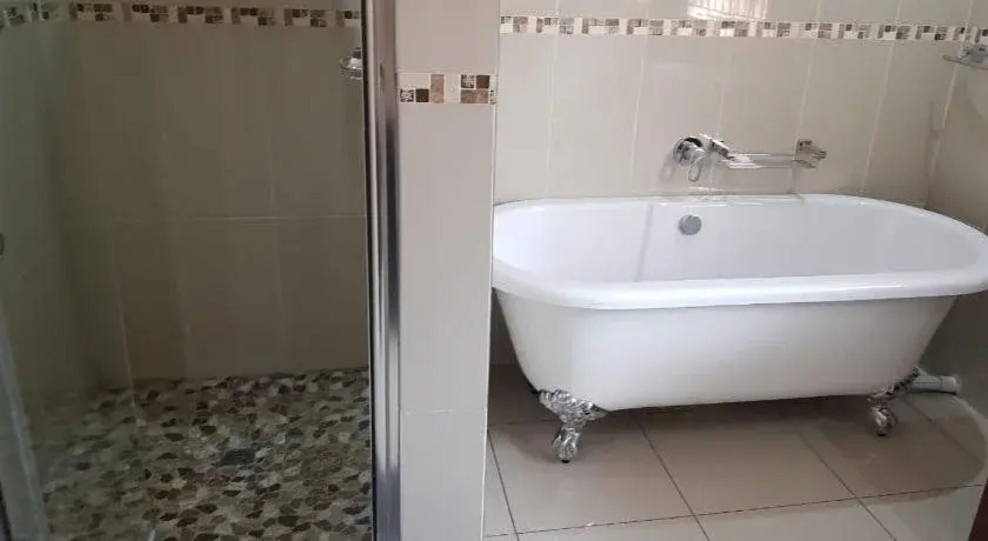 Ekuthuleni Guest House - Soweto