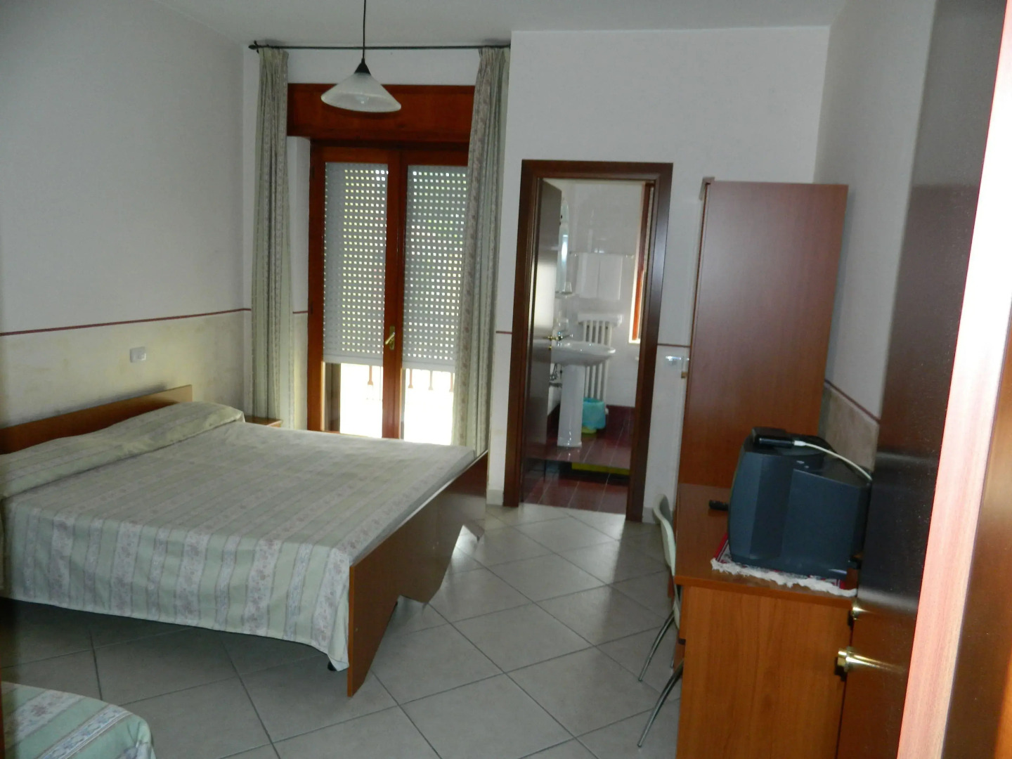 Hotel Caimo Bed-Breakfast