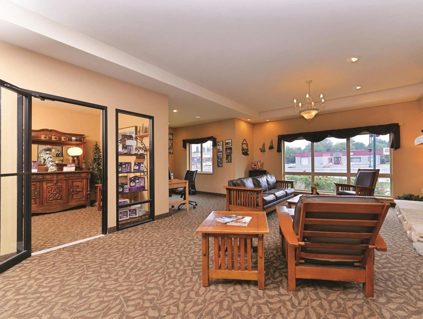 Sandpoint Hotel & Suites Downtown