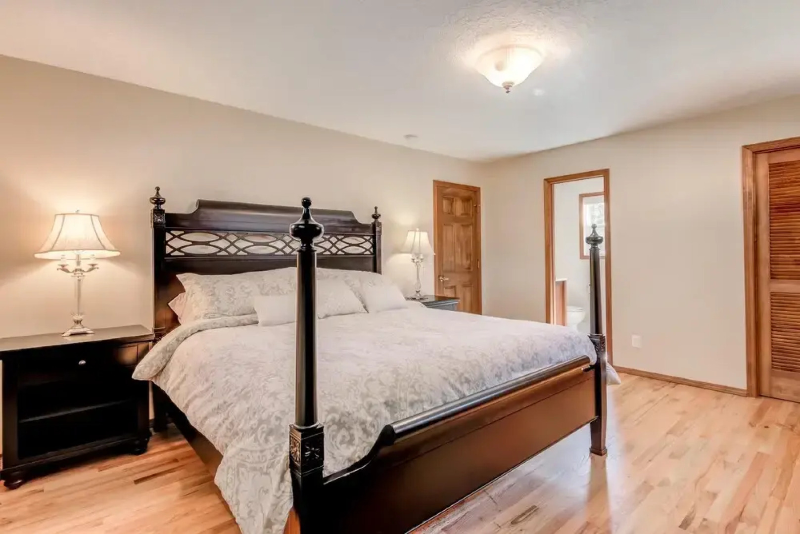 Manzanita Jewel MCA 619