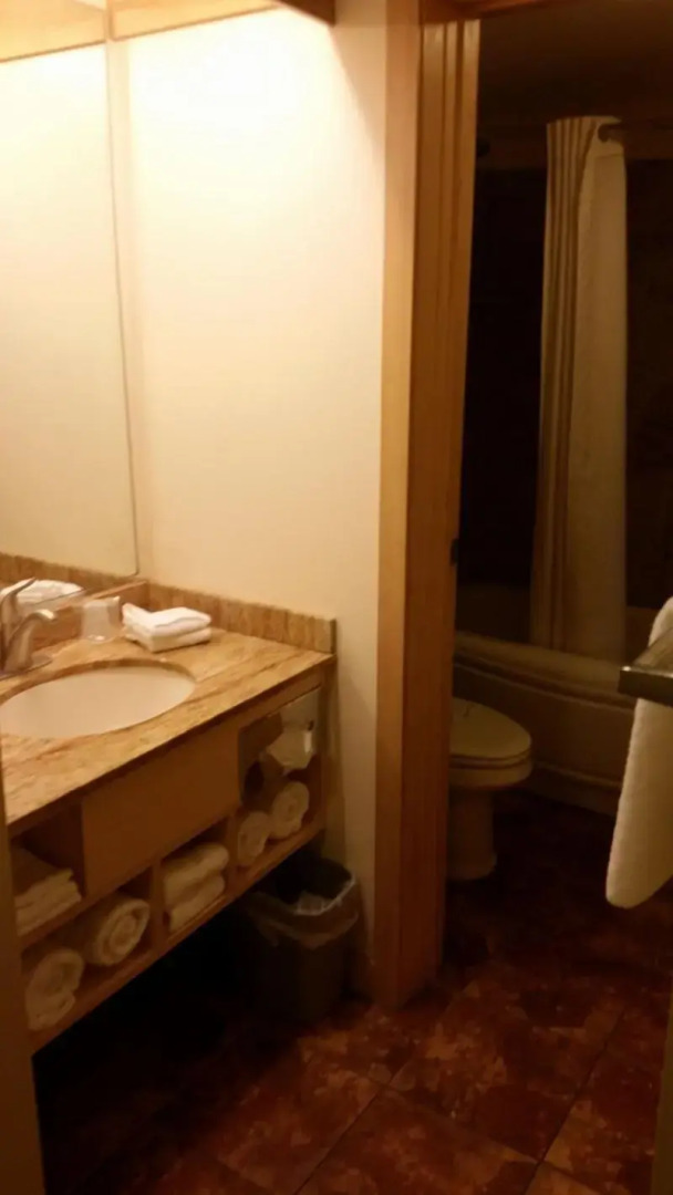 Surfside On The Lake