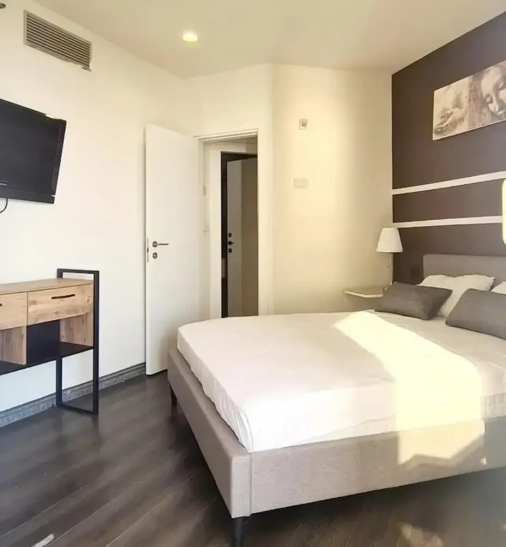 SHaYaSH apartments Leonardo Bat-Yam