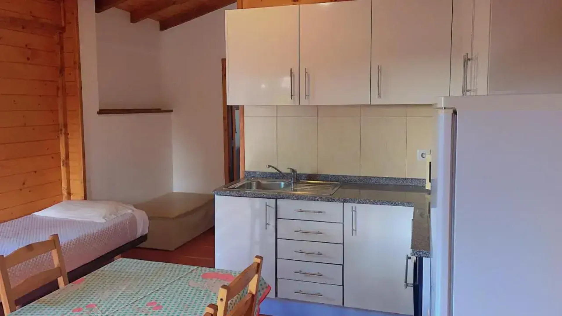 Jantesta Guest House