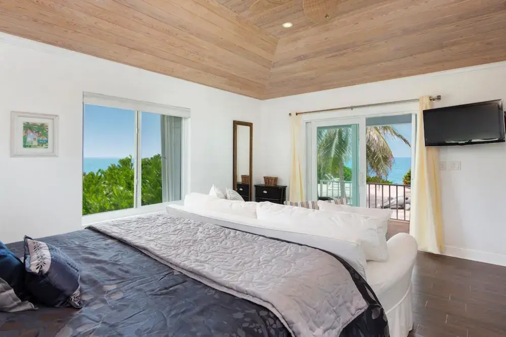 Neptune Cove 5 Bedroom Home