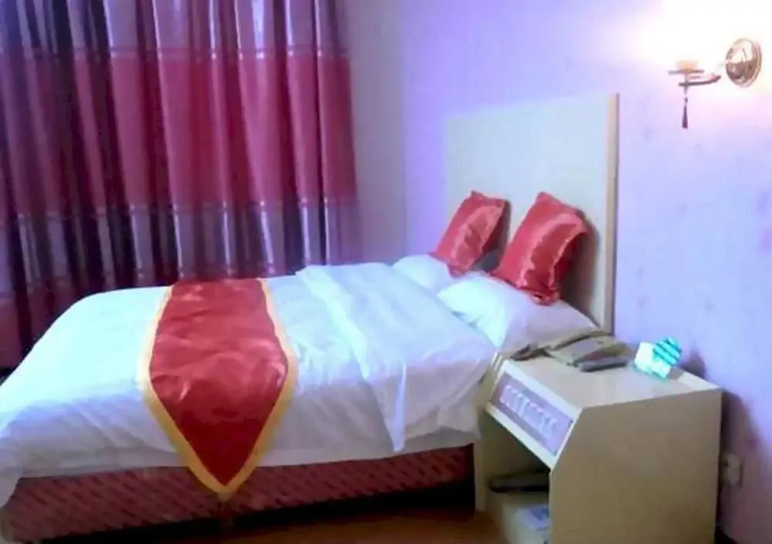 Xianning Changyin Hot Spring Hotel