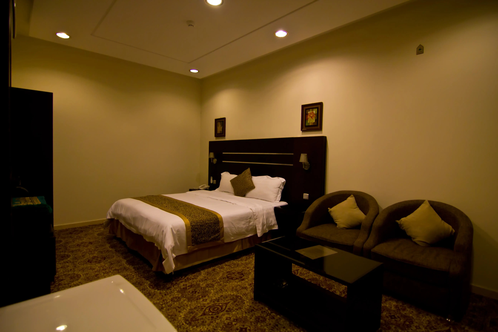 Rest Night Serviced Apartments - AL Nafal