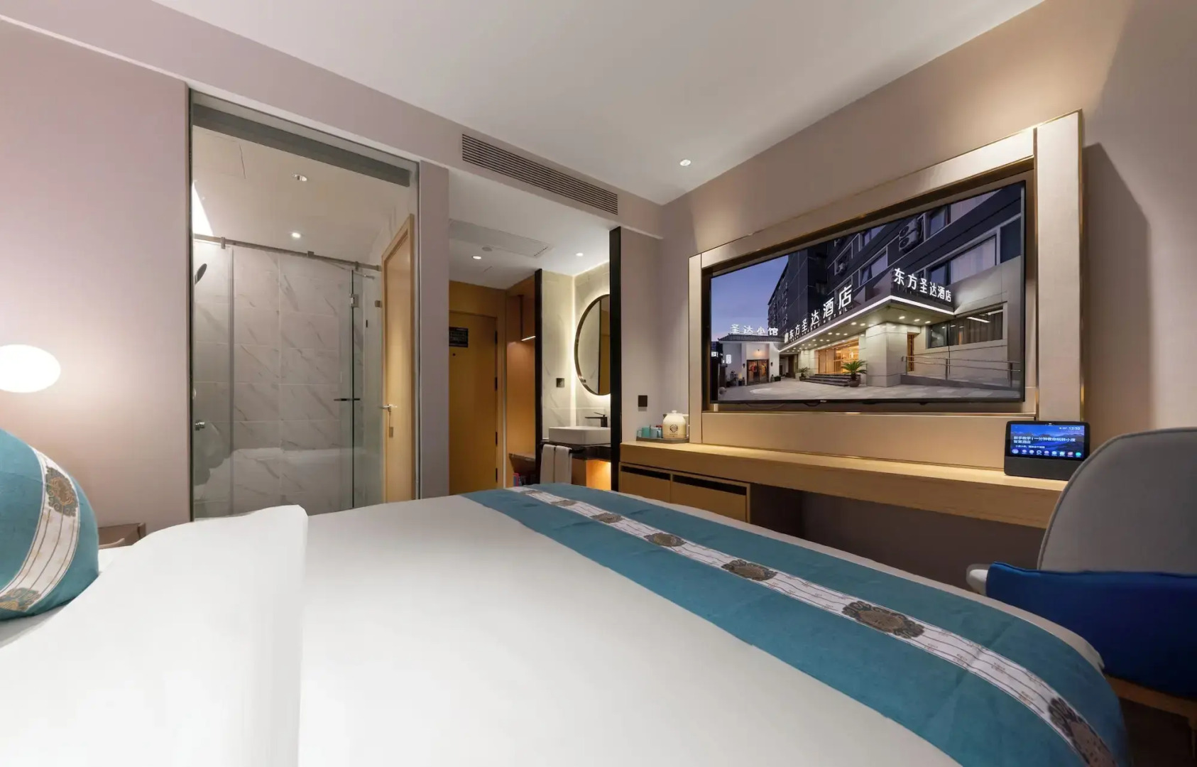 East Sacred Hotel-near Beijing Tiananmen Square,the Forbidden City,Wangfujing Street-Newly renovated hotel