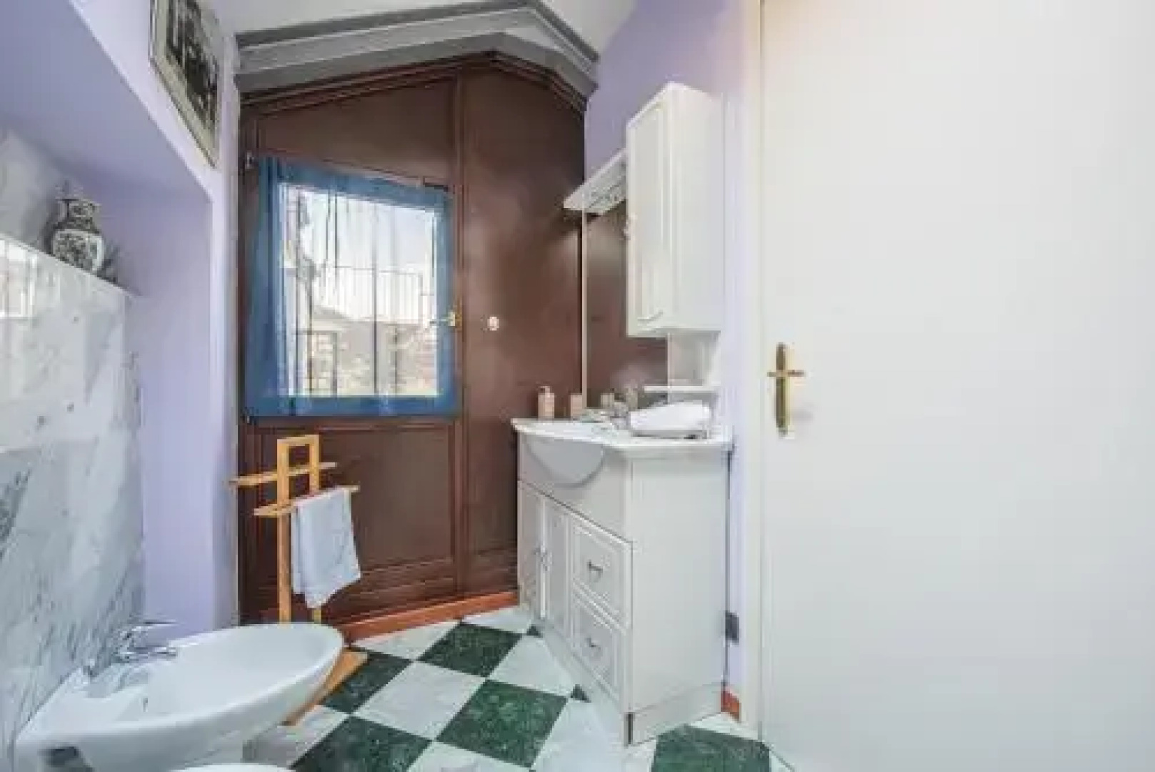 Il terrazzo e l'appartamento diVino