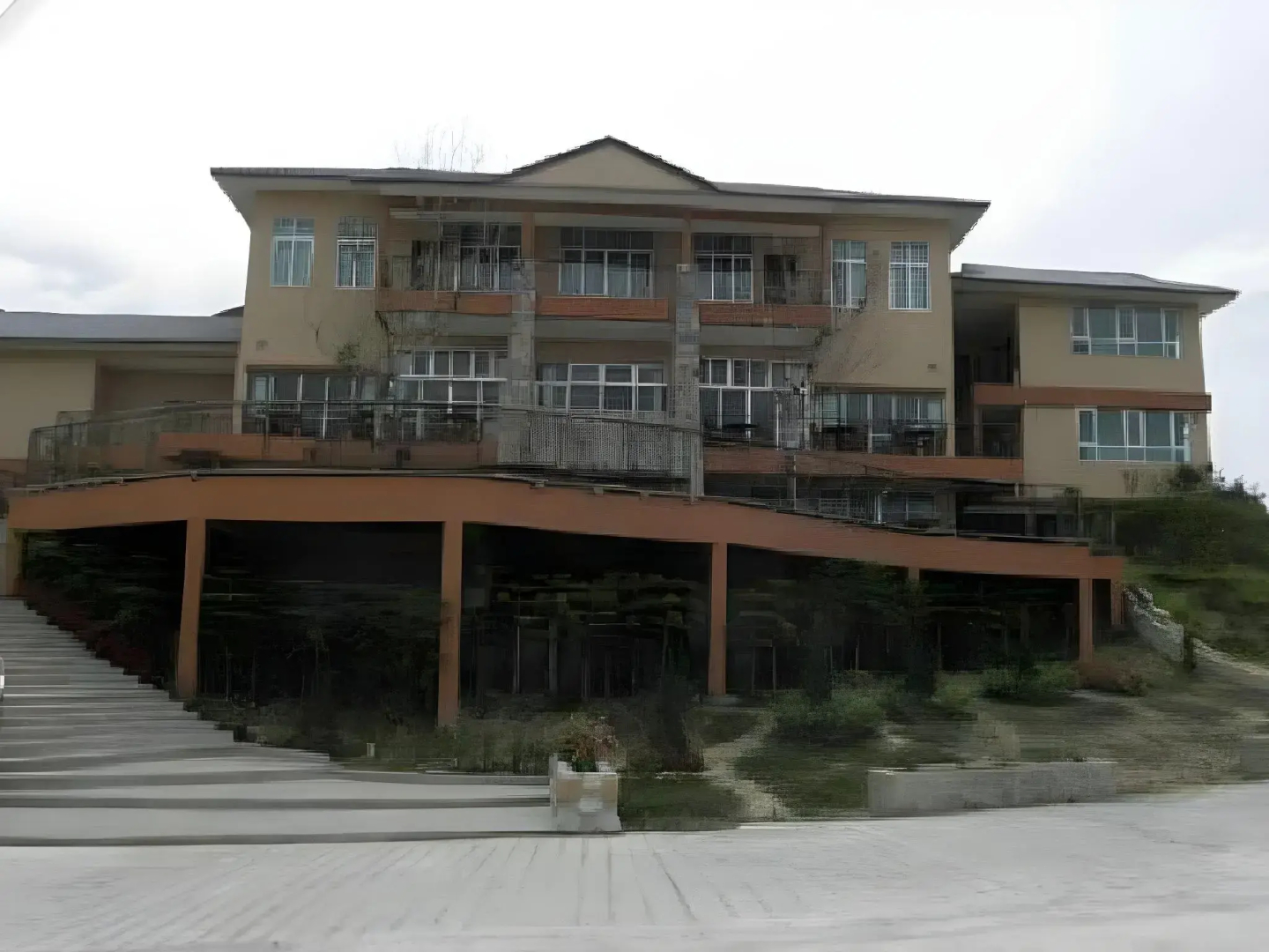 Dream World Resort
