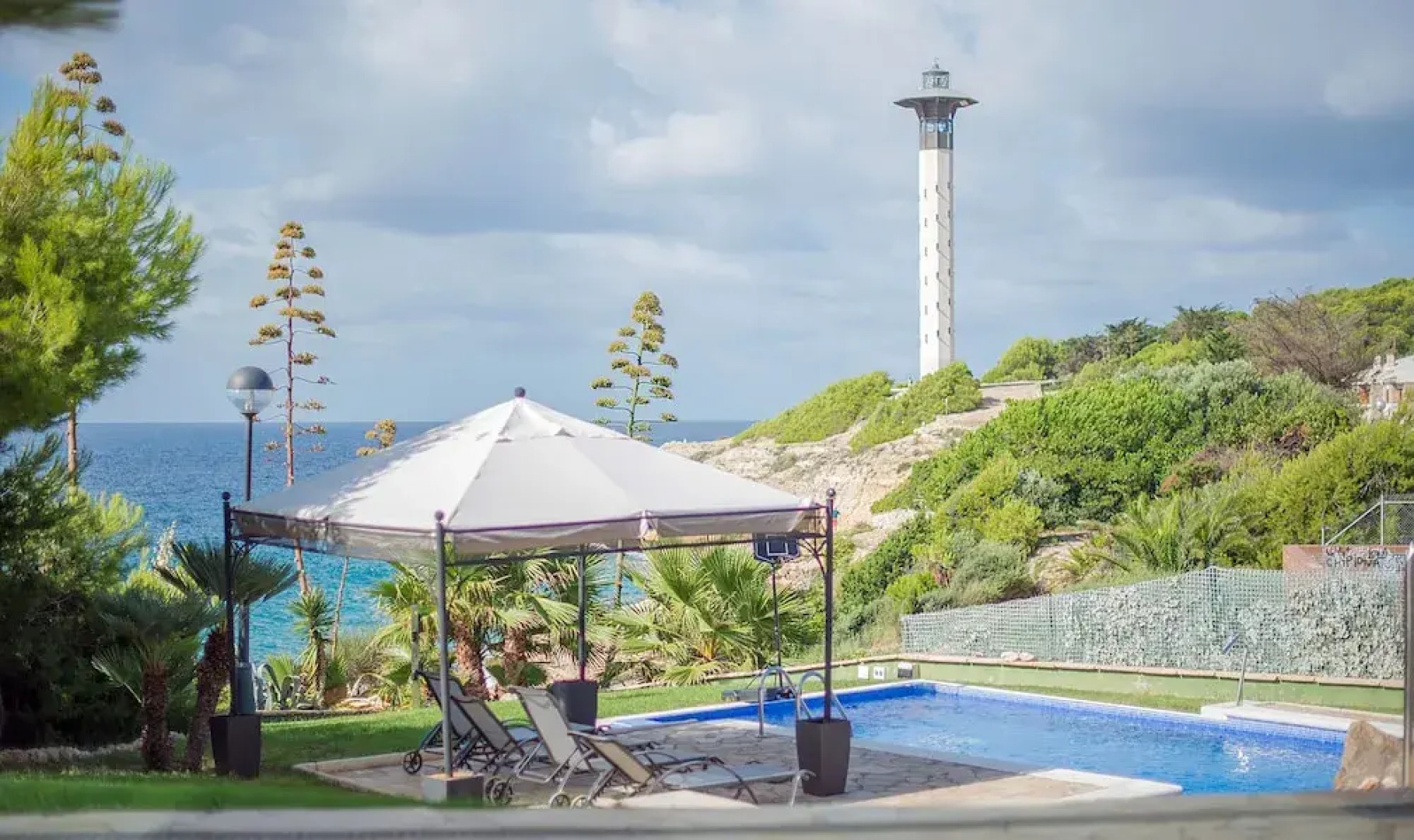 Villa Lighthouse in Torredembarra