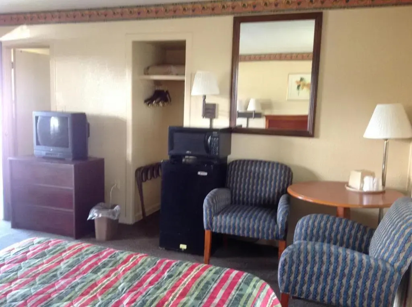 Suwannee Gables Motel and Marina