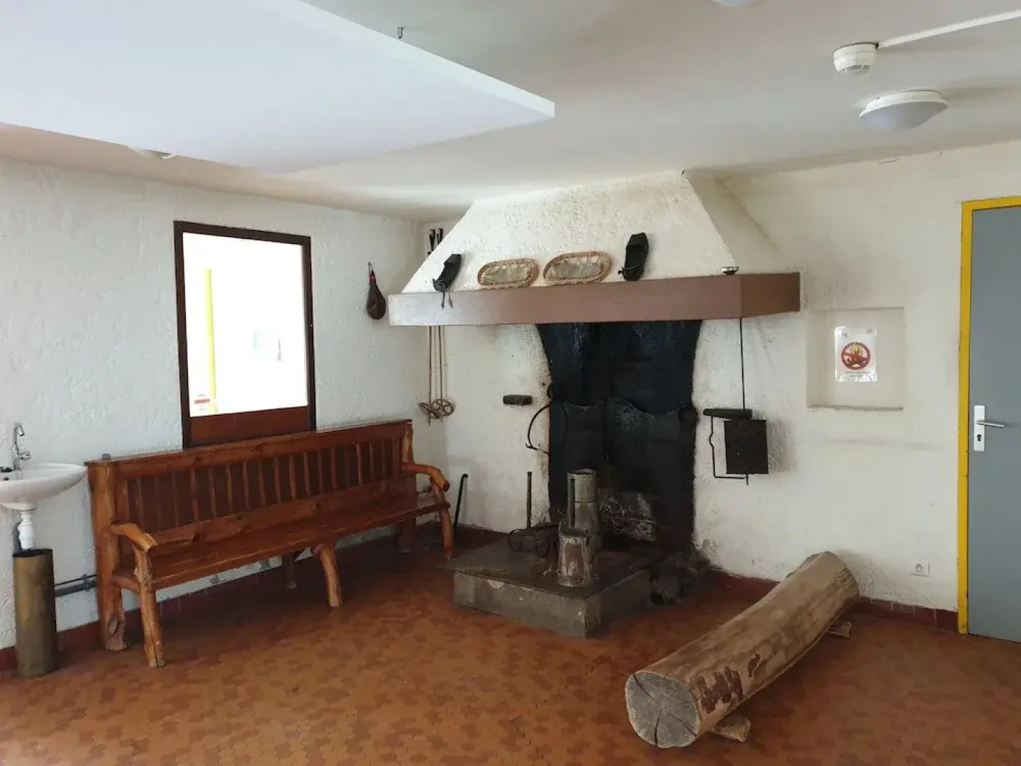 Association Peyranère - Hostel