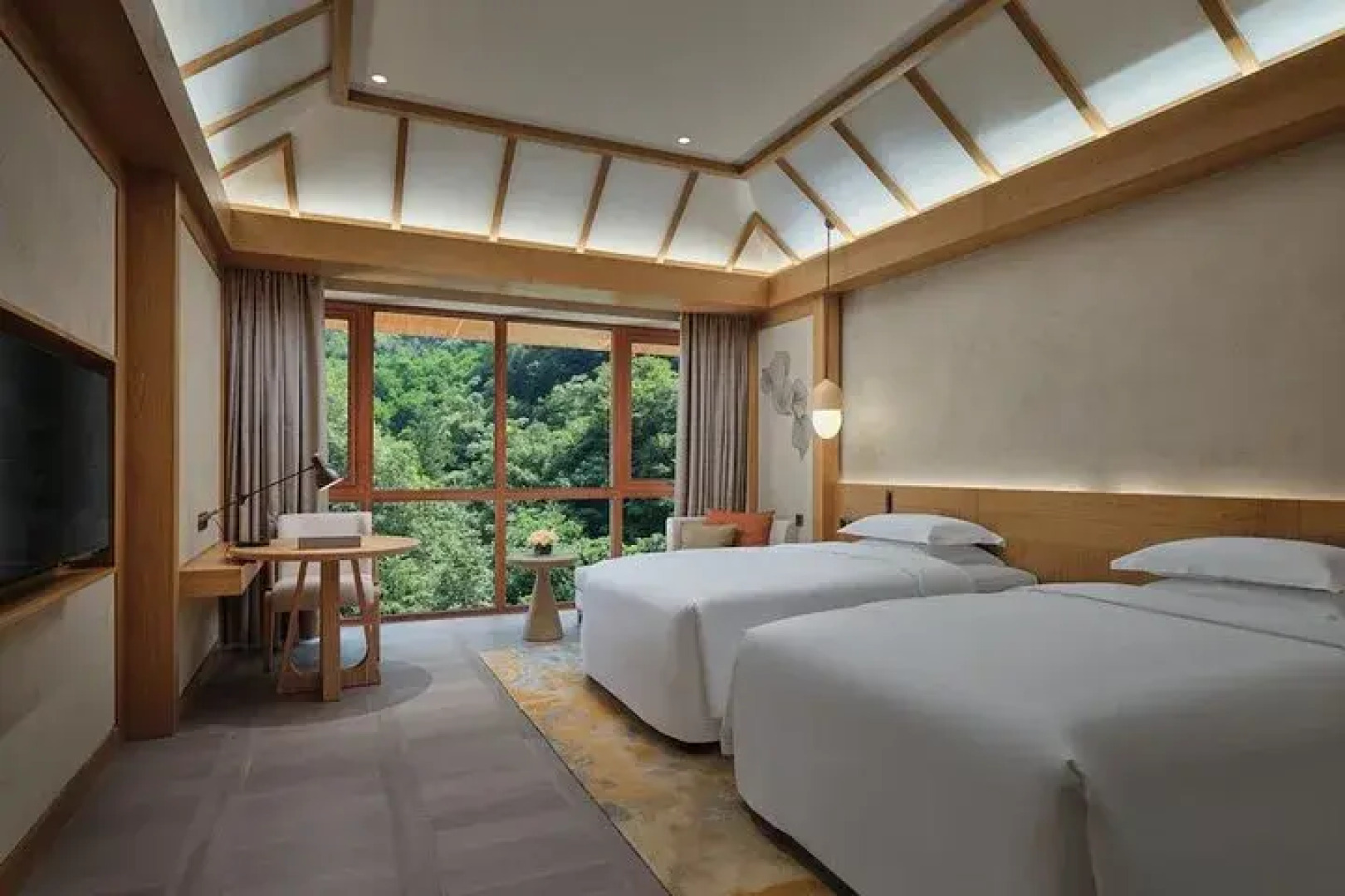 Crowne Plaza Shennongjia