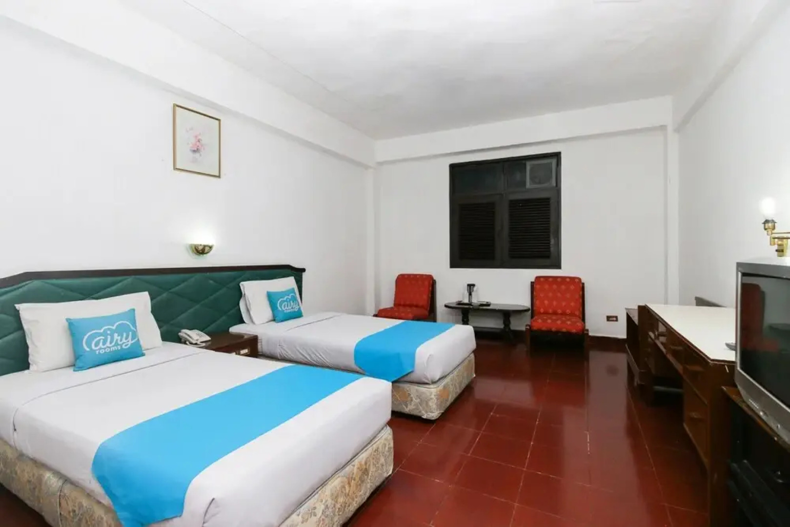 Airy Sipora Pora 4 Parapat