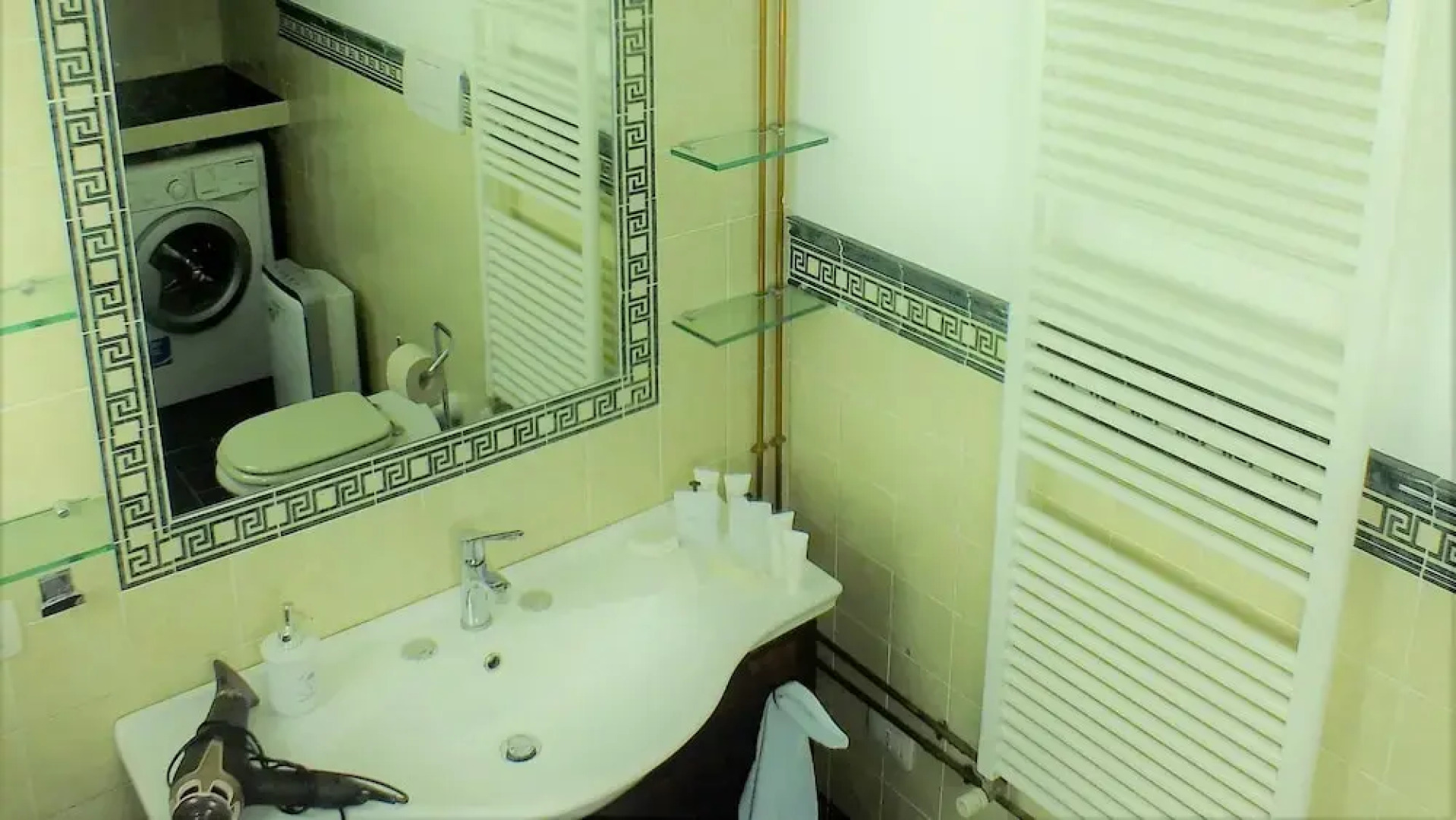 Apartment With one Bedroom in Jesi, With Wonderful Mountain View, Enclosed Garden and Wifi - Near the Beach