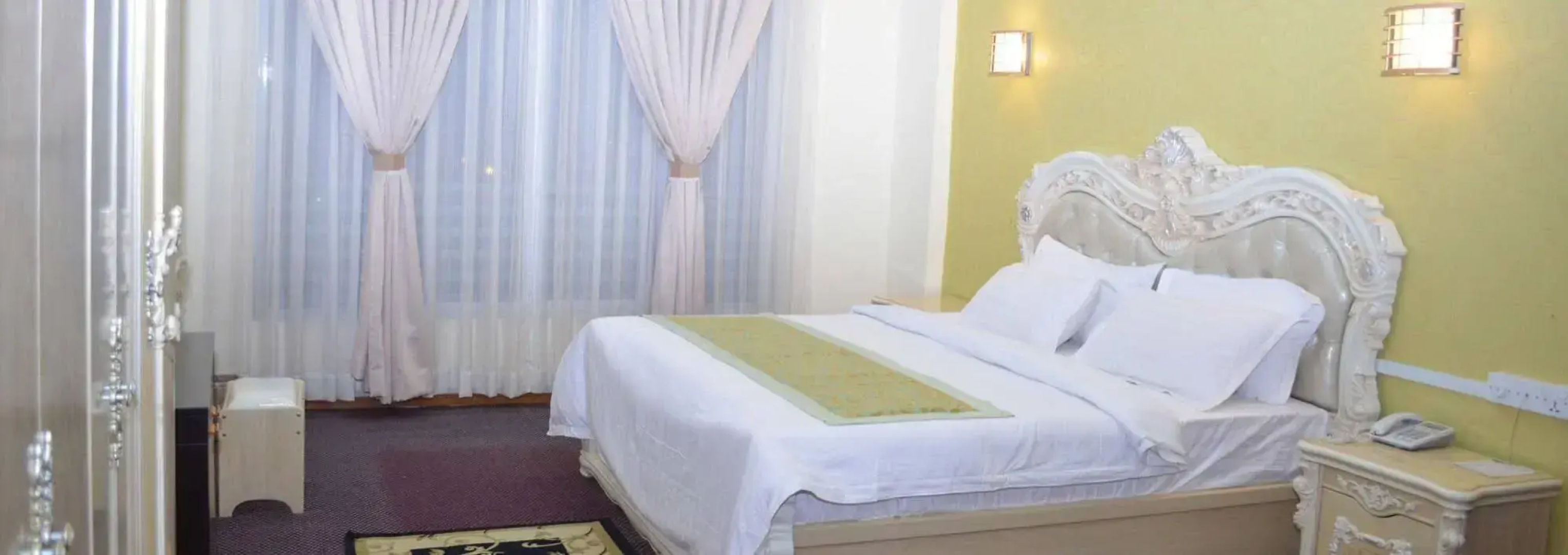 Zabu Thiri Hotel